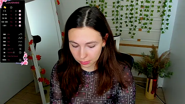 Lexy flower online show from October 10, 2025, 12:48 pm