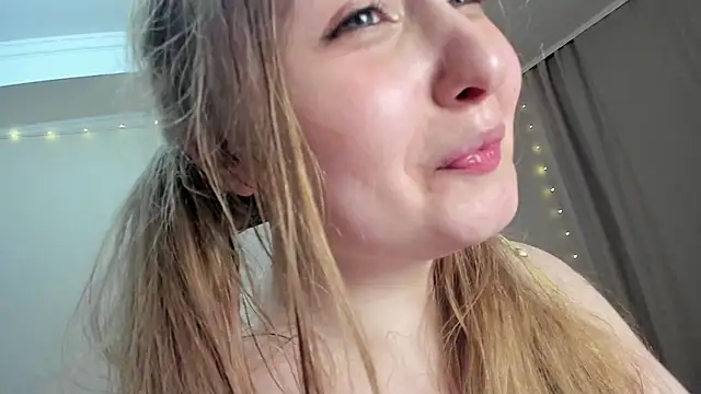 Snapshot of teencute chatting on February 8, 2025, 9:13 am teencute online show from February 8, 2025, 9:13 am