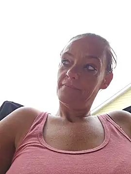 Snapshot of Dixiefaye_Pika chatting on June 8, 2026, 2:17 pm Dixiefaye Pika online show from June 8, 2026, 2:17 pm