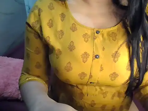 Snapshot of Trezza chatting on May 16, 2026, 9:13 pm Trezza online show from May 16, 2026, 9:13 pm