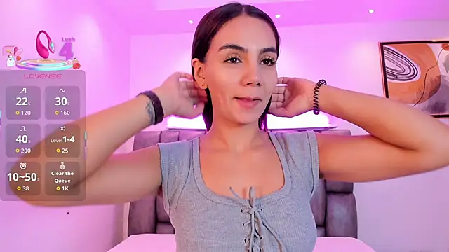 Snapshot of martina_mancini chatting on November 28, 2025, 12:41 pm martina mancini online show from November 28, 2025, 12:41 pm