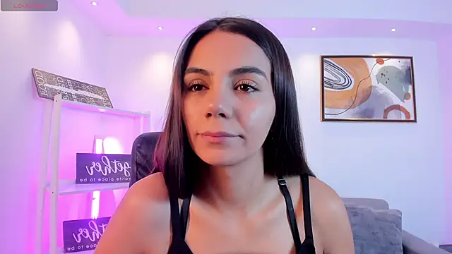 Snapshot of martina_mancini chatting on May 15, 2026, 2:24 pm martina mancini online show from May 15, 2026, 2:24 pm
