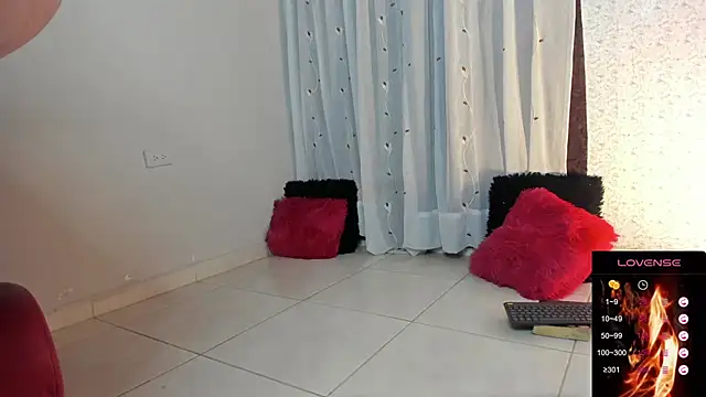 Snapshot of katherina_diaz chatting on January 24, 2025, 4:59 am katherina diaz online show from January 24, 2025, 4:59 am