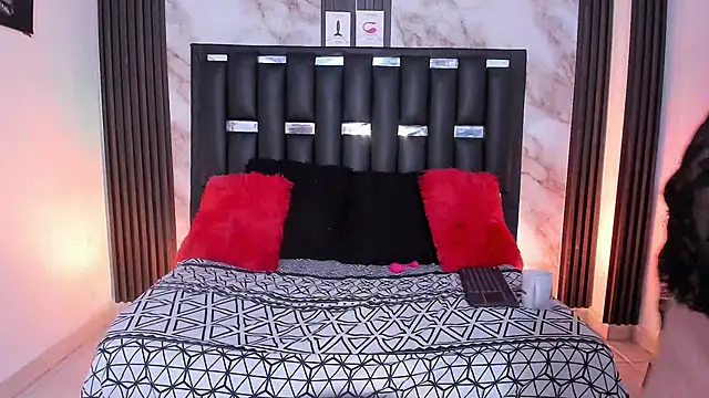 Snapshot of katherina_diaz chatting on November 8, 2025, 1:39 am katherina diaz online show from November 8, 2025, 1:39 am