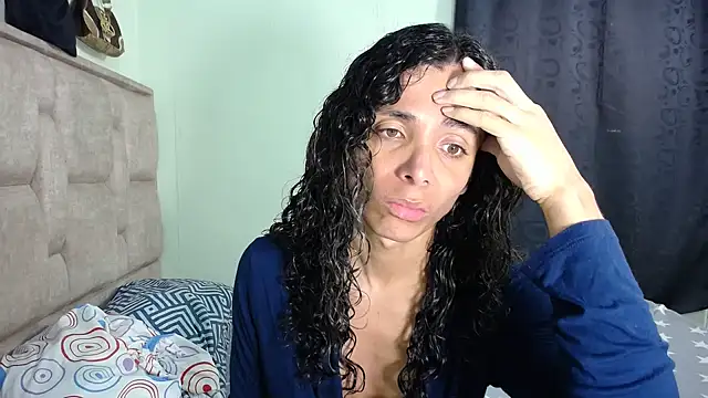 Nadia Monroe online show from February 4, 2025, 8:17 pm