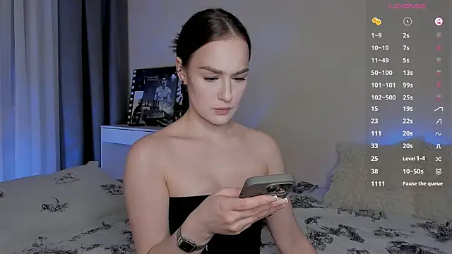 Snapshot of _RocketWay_ chatting on February 19, 2025, 7:27 pm RocketWay online show from February 19, 2025, 7:27 pm