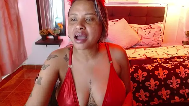 Snapshot of Dominik_girl chatting on May 30, 2026, 7:55 pm Dominik girl online show from May 30, 2026, 7:55 pm