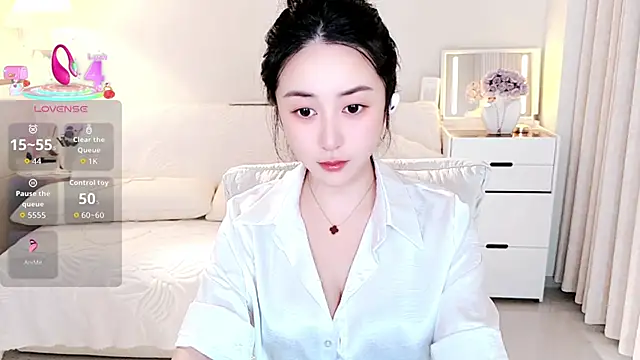 Eileen-886 online show from June 16, 2026, 11:07 pm