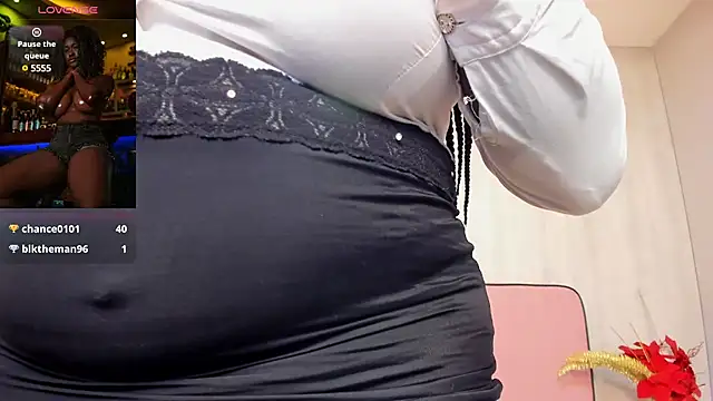 ShairaCoxx online show from February 19, 2025, 3:49 pm