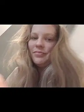 Snapshot of Cumonkatie chatting on March 6, 2026, 5:42 pm Cumonkatie online show from March 6, 2026, 5:42 pm