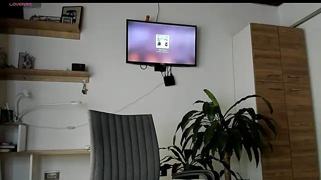 Snapshot of manucute_23_ chatting on June 16, 2026, 9:17 pm manucute 23 online show from June 16, 2026, 9:17 pm