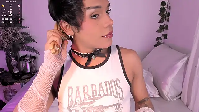 Snapshot of Danigio chatting on November 8, 2025, 4:01 am Danigio online show from November 8, 2025, 4:01 am