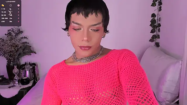 Snapshot of Danigio chatting on November 12, 2025, 5:30 am Danigio online show from November 12, 2025, 5:30 am