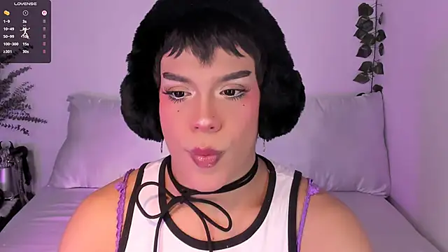 Snapshot of Danigio chatting on November 25, 2025, 2:44 am Danigio online show from November 25, 2025, 2:44 am