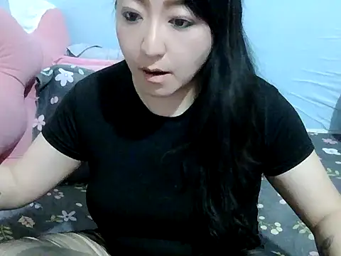 Snapshot of Xylona666 chatting on November 27, 2025, 2:52 pm Xylona666 online show from November 27, 2025, 2:52 pm