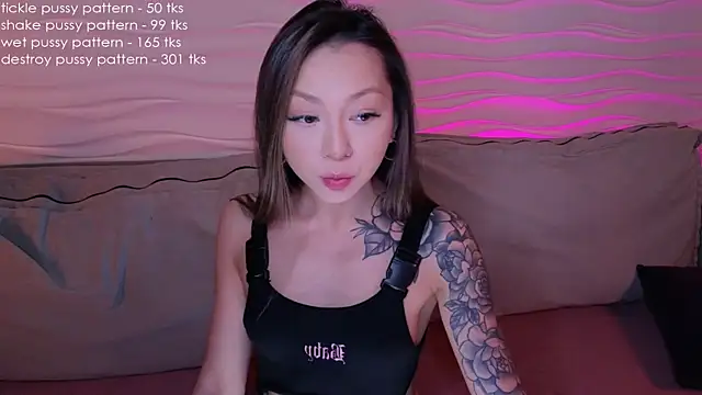 Snapshot of im_casey chatting on February 6, 2025, 7:24 am im casey online show from February 6, 2025, 7:24 am