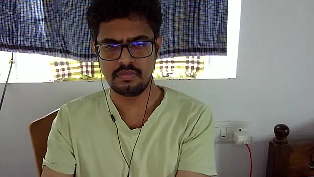 The SHY uncut online show from November 24, 2025, 4:45 am