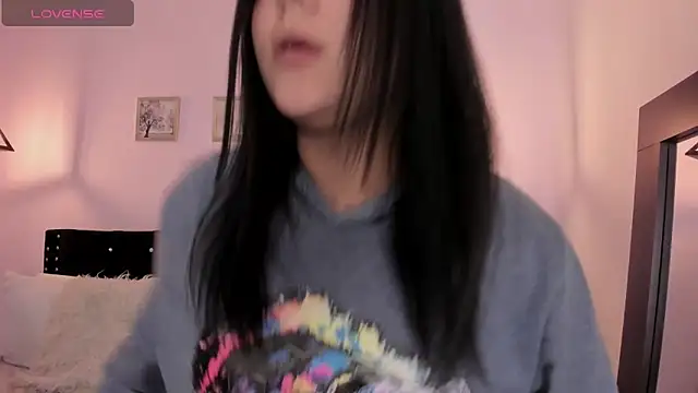 Snapshot of Oriana_Guzman chatting on October 10, 2025, 11:26 pm Oriana Guzman online show from October 10, 2025, 11:26 pm