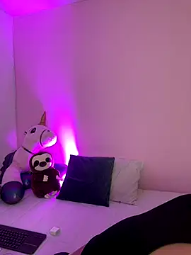 Snapshot of Oriana_Guzman chatting on November 4, 2025, 1:27 am Oriana Guzman online show from November 4, 2025, 1:27 am