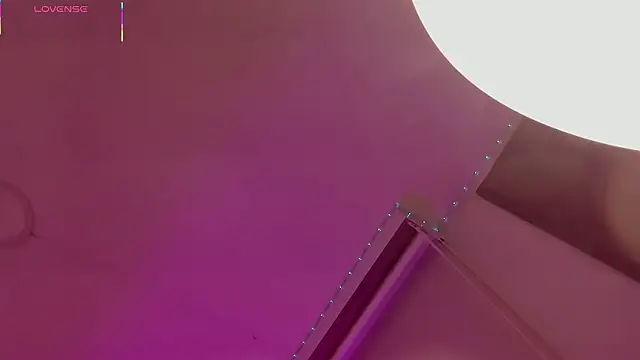 Snapshot of Oriana_Guzman chatting on February 9, 2026, 11:09 pm Oriana Guzman online show from February 9, 2026, 11:09 pm