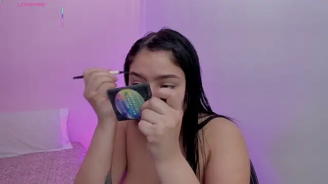 Snapshot of Oriana_Guzman chatting on February 21, 2026, 3:46 pm Oriana Guzman online show from February 21, 2026, 3:46 pm