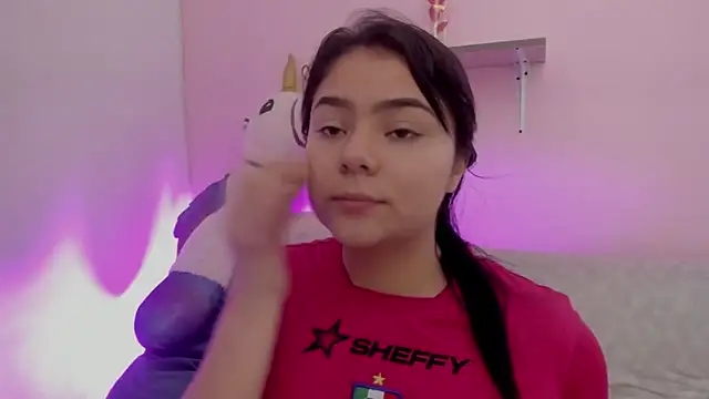 Oriana Guzman online show from April 30, 2026, 4:30 am