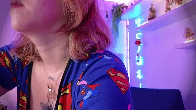 albaismynameX online show from September 18, 2025, 12:07 pm