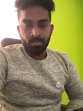 Handsomehunk 4U online show from December 4, 2024, 7:39 am