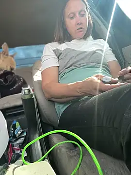 Snapshot of SexyB214 chatting on March 14, 2025, 10:05 pm SexyB214 online show from March 14, 2025, 10:05 pm