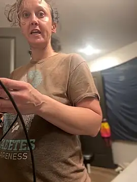 Snapshot of SexyB214 chatting on October 11, 2025, 3:21 pm SexyB214 online show from October 11, 2025, 3:21 pm