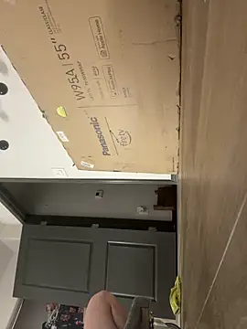 Snapshot of SexyB214 chatting on October 22, 2025, 5:41 am SexyB214 online show from October 22, 2025, 5:41 am