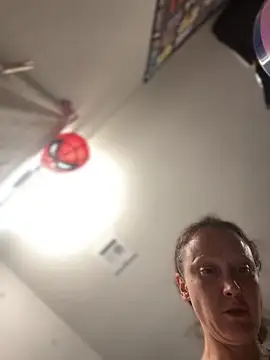 Snapshot of SexyB214 chatting on October 27, 2025, 8:02 pm SexyB214 online show from October 27, 2025, 8:02 pm