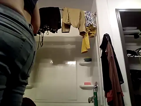 Snapshot of SexyB214 chatting on December 4, 2025, 8:56 am SexyB214 online show from December 4, 2025, 8:56 am