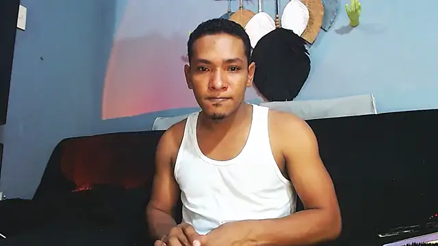 Snapshot of Grandeygruesa1 chatting on May 14, 2026, 6:42 am Grandeygruesa1 online show from May 14, 2026, 6:42 am
