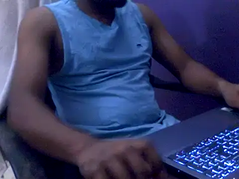 Snapshot of akinston chatting on July 26, 2026, 4:31 am akinston online show from July 26, 2026, 4:31 am