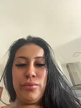Miss Racheal BR online show from May 20, 2026, 12:33 pm