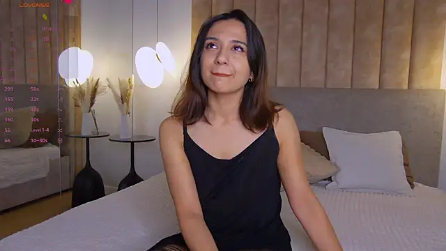 Gabriella Wils online show from July 7, 2026, 7:09 am