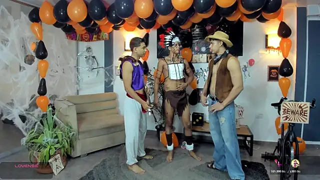 Snapshot of badguyss_bisex chatting on October 30, 2025, 11:33 am badguyss bisex online show from October 30, 2025, 11:33 am