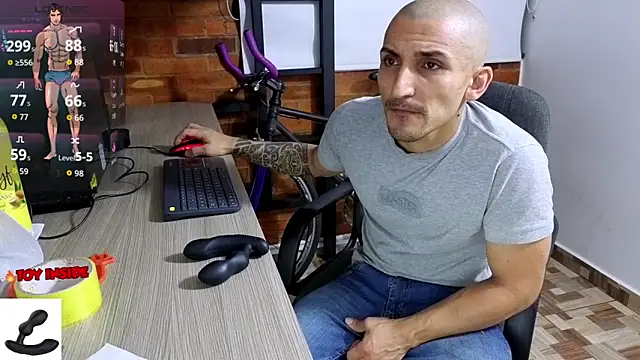 Marck Muscle online show from November 17, 2025, 3:56 am