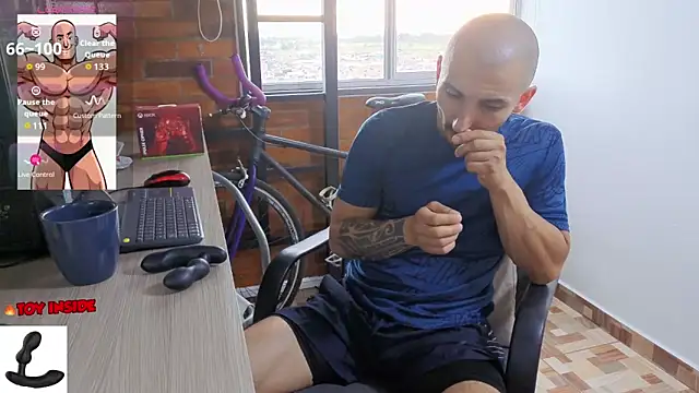 Snapshot of Marck_Muscle chatting on June 1, 2026, 10:22 pm Marck Muscle online show from June 1, 2026, 10:22 pm