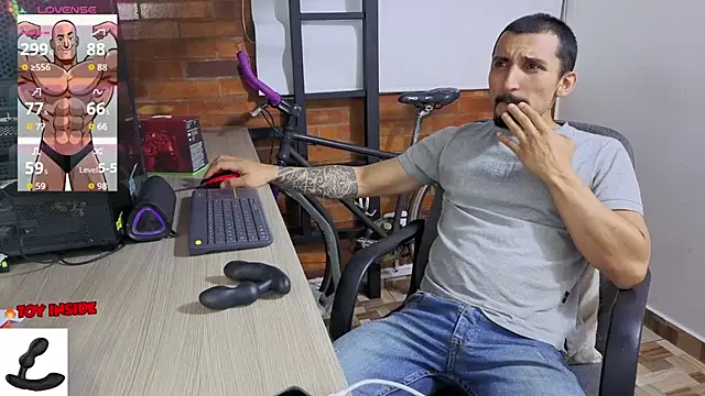 Marck Muscle online show from July 5, 2026, 1:23 am