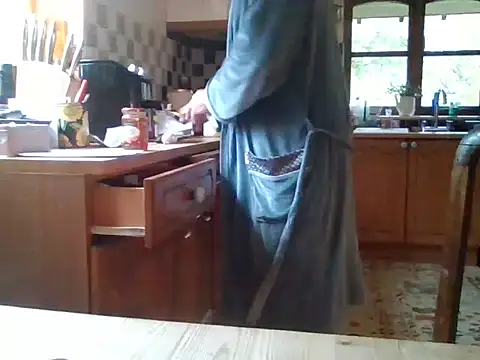 jakjak106 online show from October 12, 2025, 9:08 am