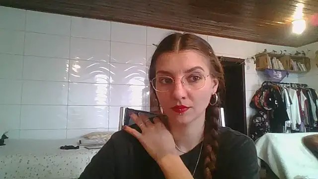 SweetyBabyDemon online show from September 21, 2025, 7:15 pm