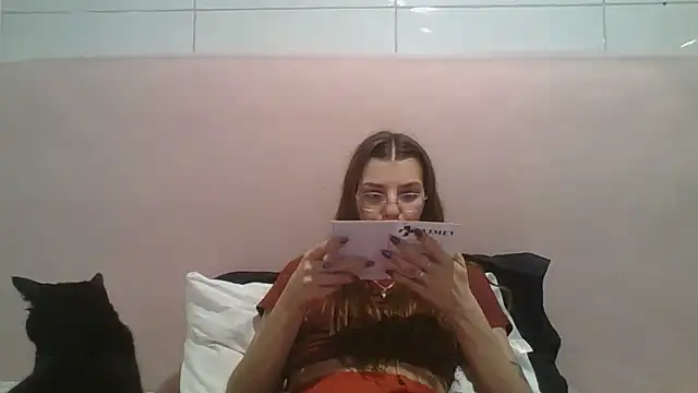 SweetyBabyDemon online show from September 30, 2025, 8:58 pm