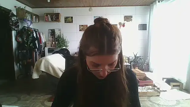 SweetyBabyDemon online show from October 27, 2025, 12:31 pm