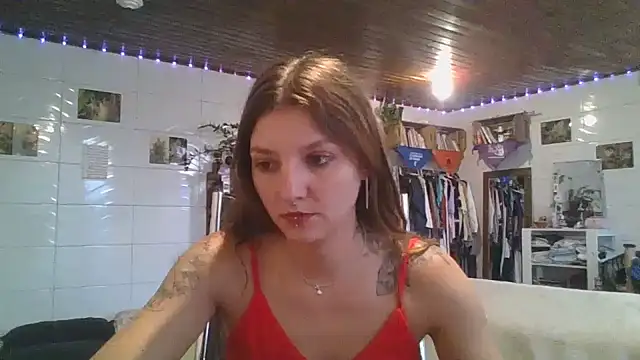 Snapshot of SweetyBabyDemon chatting on April 4, 2026, 9:01 pm SweetyBabyDemon online show from April 4, 2026, 9:01 pm
