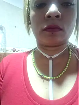 Snapshot of gatadeojosclaros chatting on February 21, 2025, 8:07 am gatadeojosclaros online show from February 21, 2025, 8:07 am