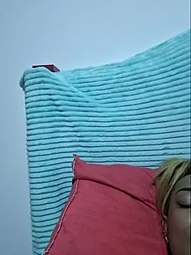 Snapshot of gatadeojosclaros chatting on March 11, 2025, 8:09 am gatadeojosclaros online show from March 11, 2025, 8:09 am