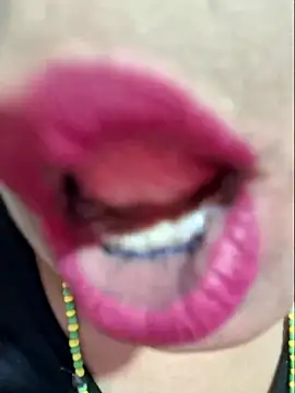 Snapshot of gatadeojosclaros chatting on March 16, 2025, 4:52 am gatadeojosclaros online show from March 16, 2025, 4:52 am