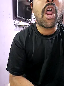 GlassBarge9 online show from January 17, 2025, 4:47 pm